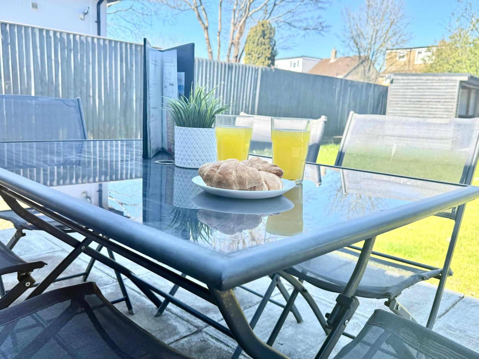 Evergreen Lodge - Two Bed Lux Flat - Parking, Garden, Patio, Wifi, Netflix - Close To Blenheim Palace & Oxford - F3 Кидлингтон Экстерьер фото